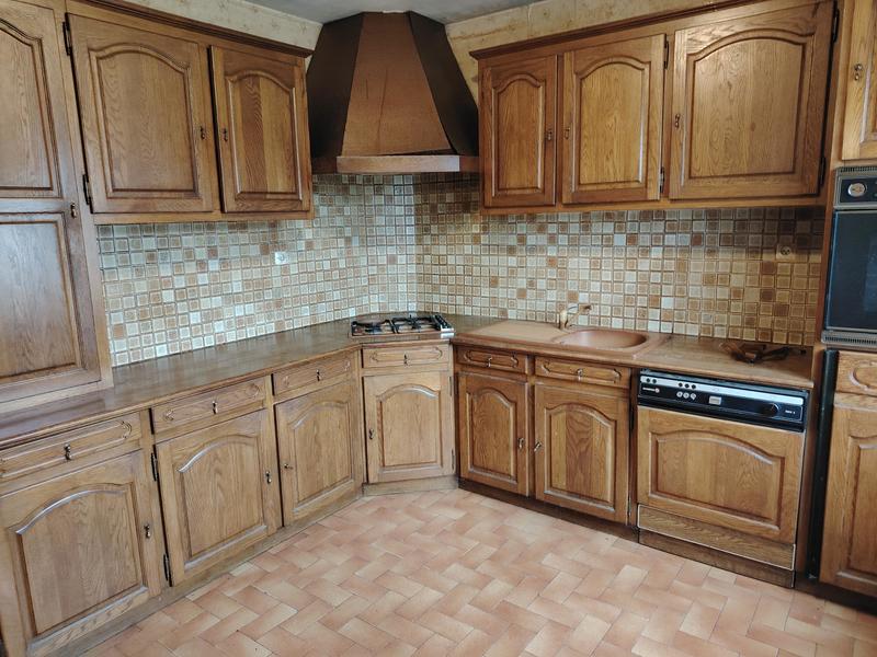 Maison - 90 m² - 5 pièces