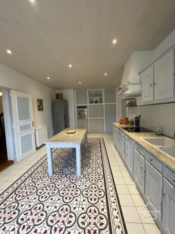 Villa - 187 m² - 7 pièces