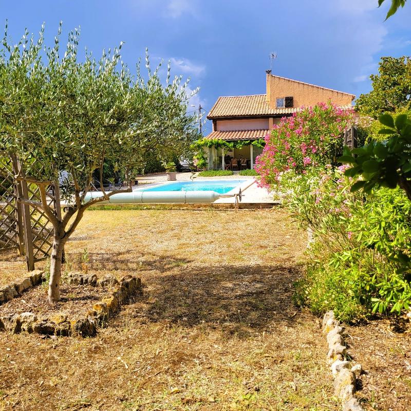 Maison - 147 m² - 6 pièces