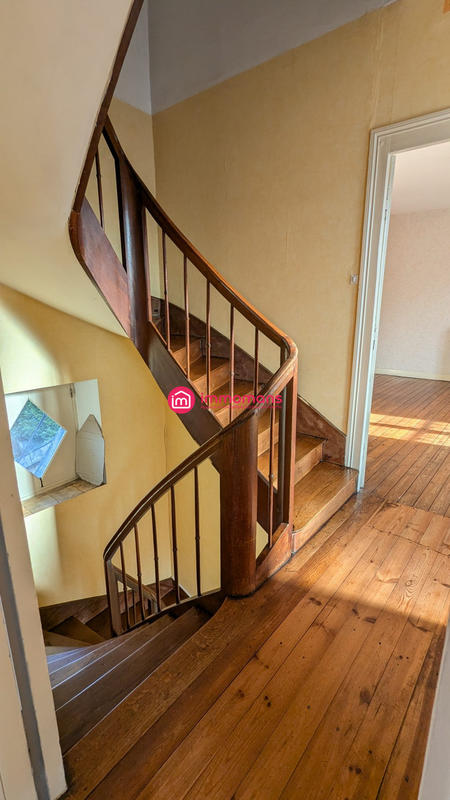 Maison traditionnelle - 112 m² - 5 pièces