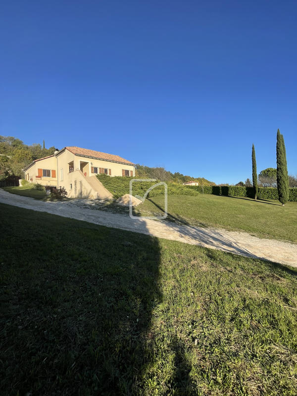 Maison - 133 m² - 6 pièces