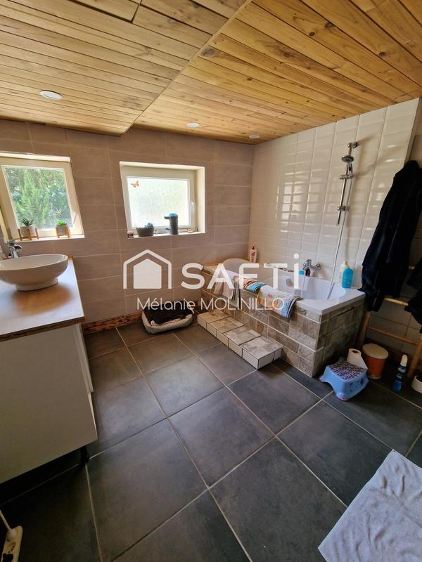 Maison - 135 m² - 8 pièces