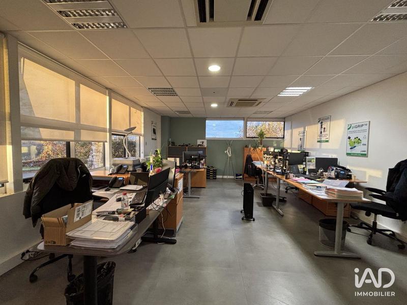 Local commercial - 566 m²