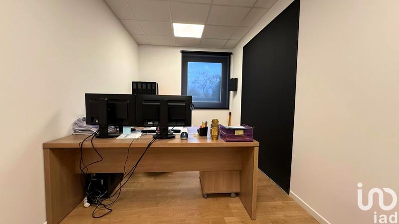 Local commercial - 281 m²