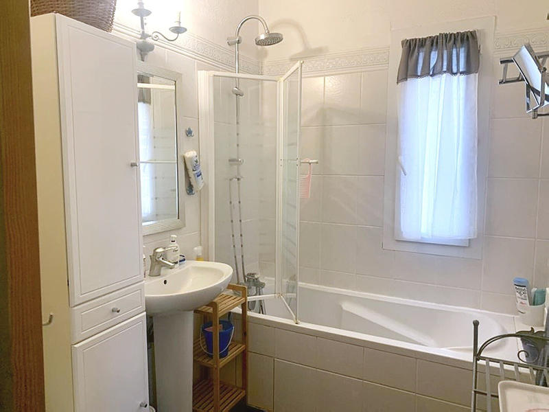 Maison - 184 m² - 8 pièces