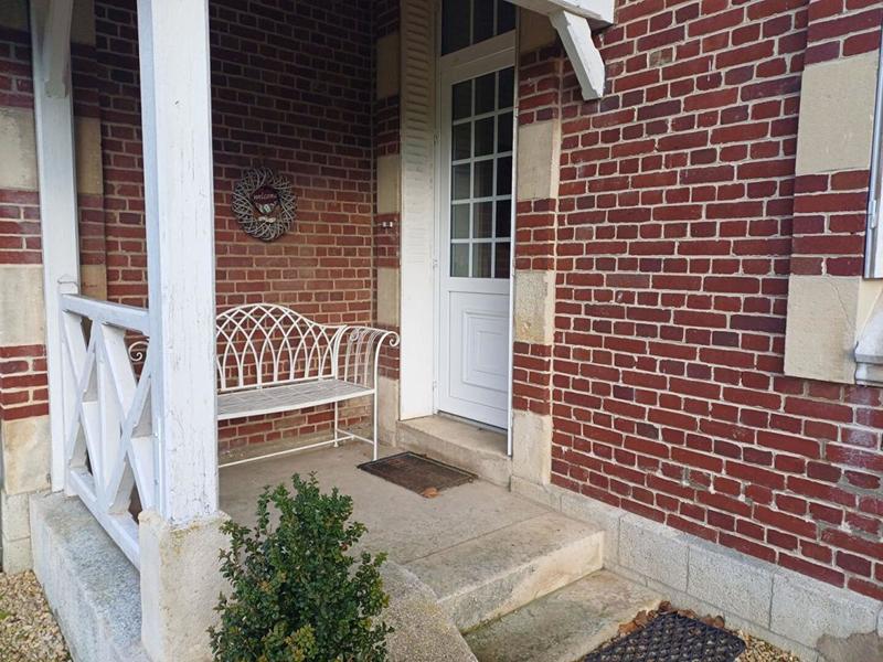 Maison - 243 m² - 8 pièces