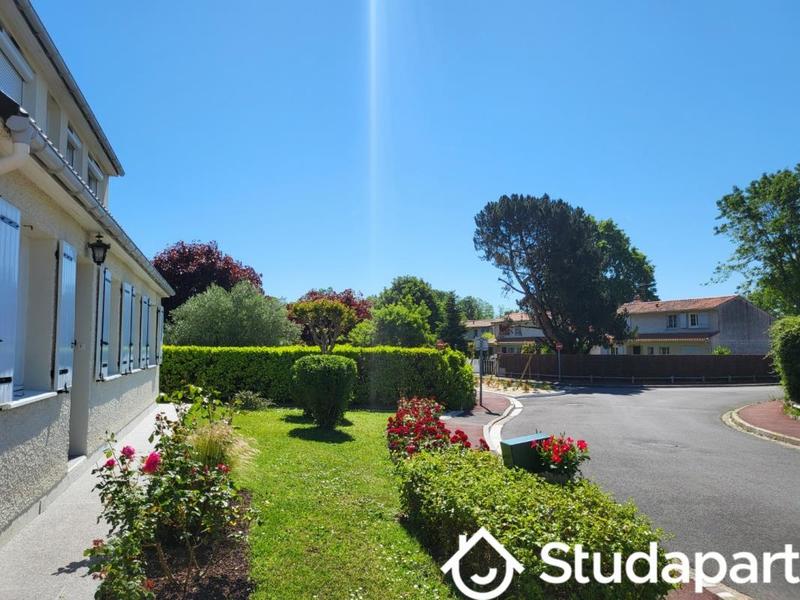 Chambre - 15 m² - 1 pièce