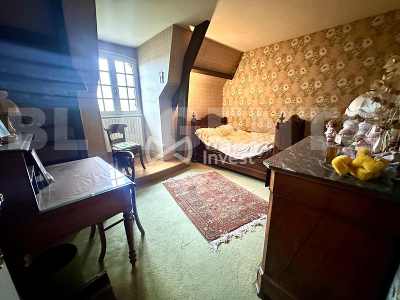 Maison - 206 m² - 8 pièces