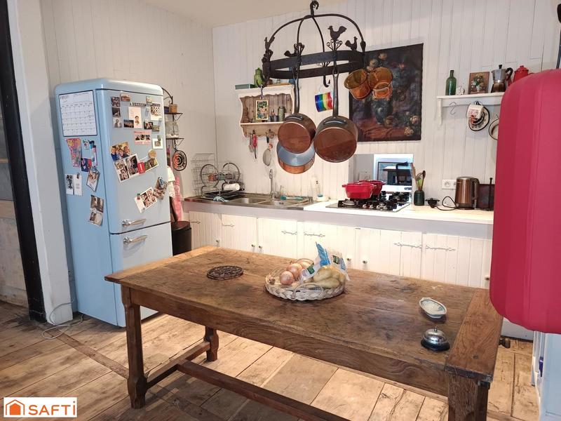 Maison - 380 m² - 11 pièces