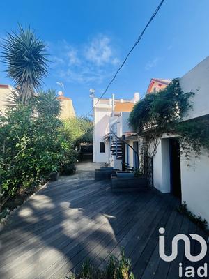 Maison - 189 m² - 8 pièces