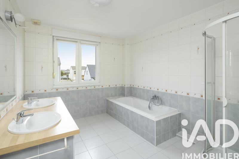 Maison - 127 m² - 5 pièces