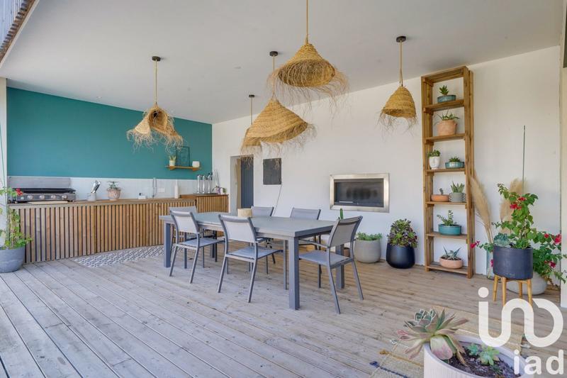 Maison - 200 m² - 6 pièces