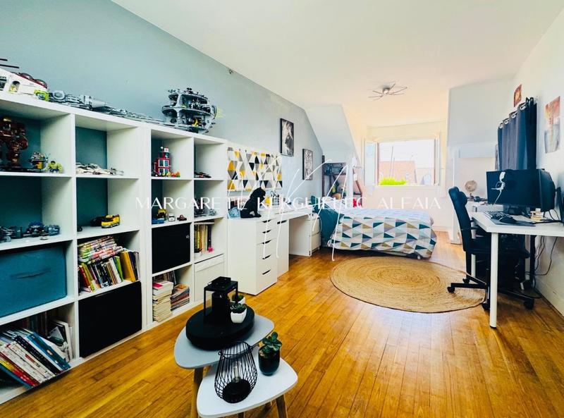 Maison - 145 m² - 7 pièces