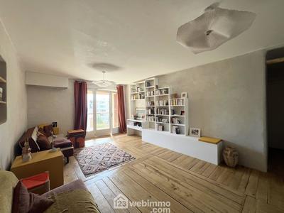 Appartement - 103 m² - 4 pièces