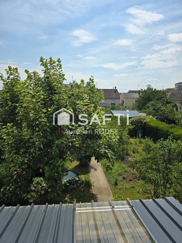 Maison - 168 m² - 8 pièces