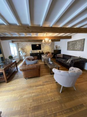 Maison traditionnelle - 462 m² - 12 pièces