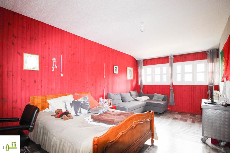 Maison - 146 m² - 6 pièces