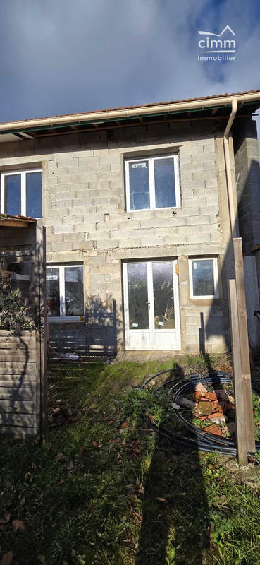 Maison - 100 m² - 2 pièces