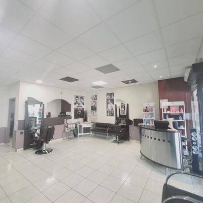 Fonds de commerce - Local commercial - 97 m²