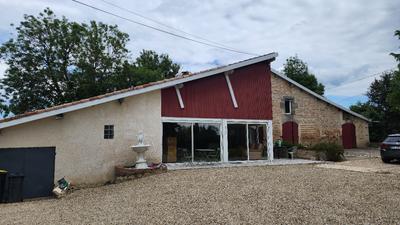 Maison - 180 m² - 4 pièces