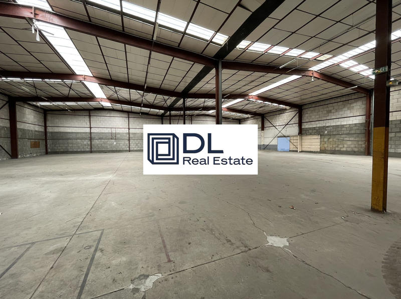 Entrepôt - 1 664 m²