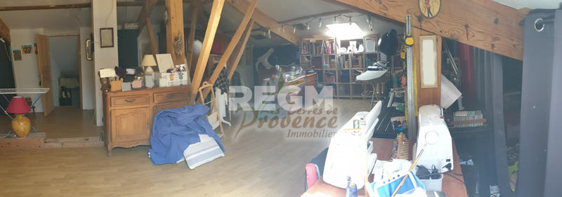 Maison - 400 m² - 8 pièces