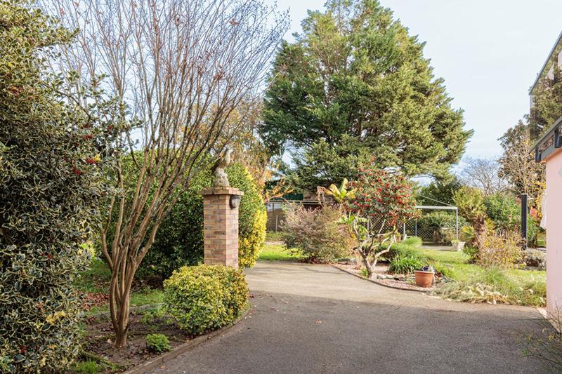 Maison - 200 m² - 6 pièces