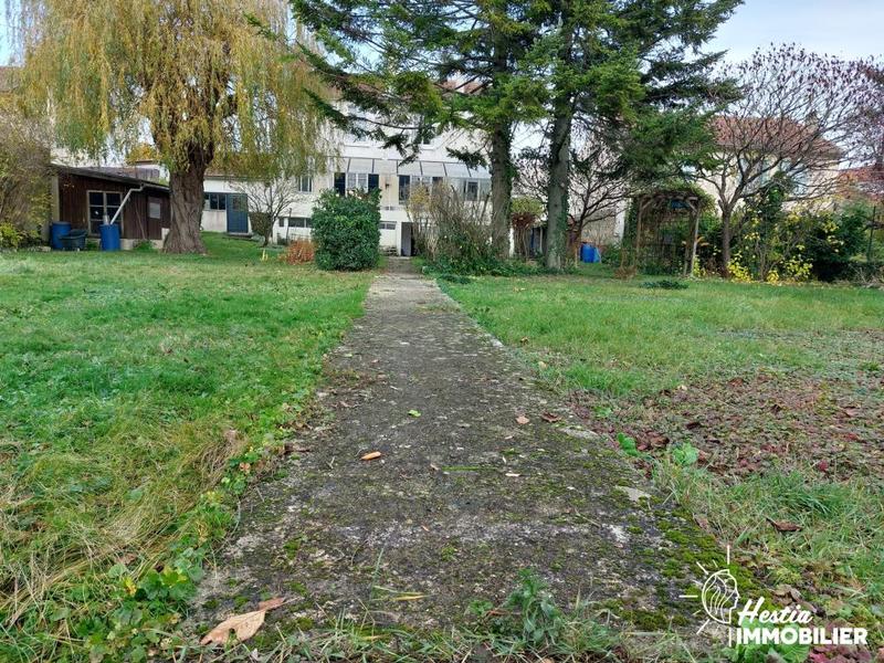 Maison - 149 m² - 16 pièces