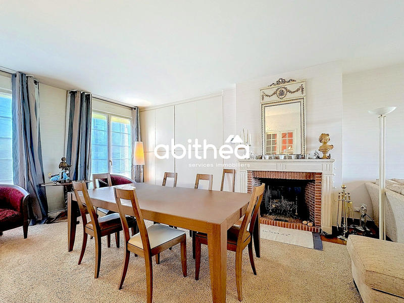 Maison - 189 m² - 7 pièces