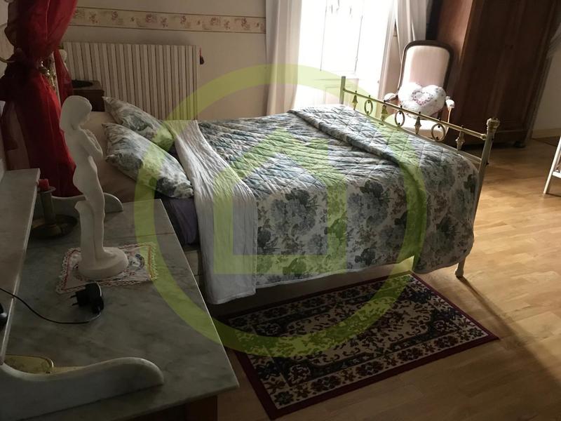 Maison - 310 m² - 17 pièces