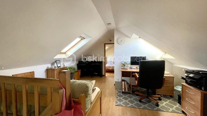 Maison - 96 m² - 5 pièces