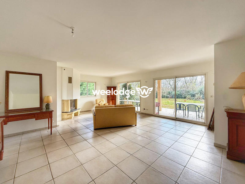 Maison traditionnelle - 148 m² - 5 pièces