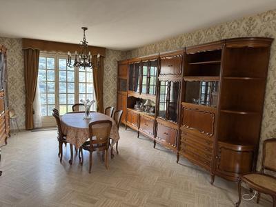 Maison - 158 m² - 5 pièces