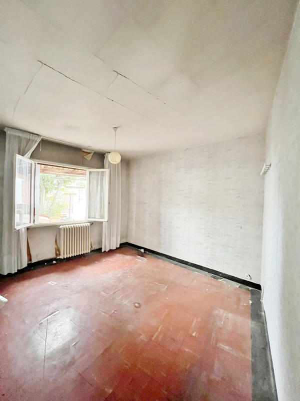 Maison - 182 m² - 7 pièces