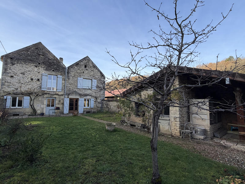 Maison - 160 m² - 8 pièces