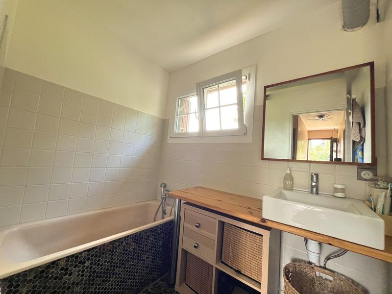 Maison traditionnelle - 82 m² - 4 pièces