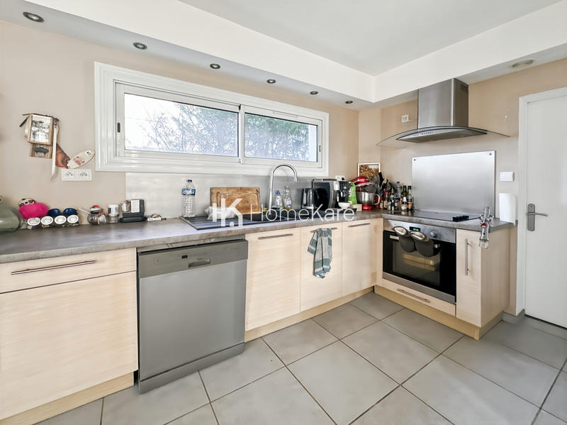 Maison - 101 m² - 7 pièces