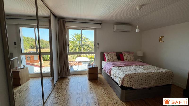 Villa - 200 m² - 6 pièces