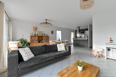 Maison - 105 m² - 5 pièces