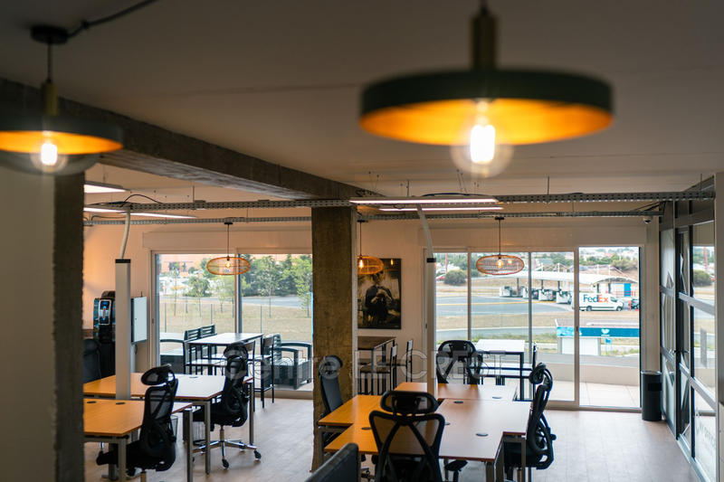 Local commercial - 143 m²