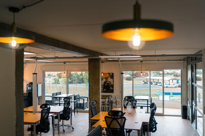 Local commercial - 143 m²