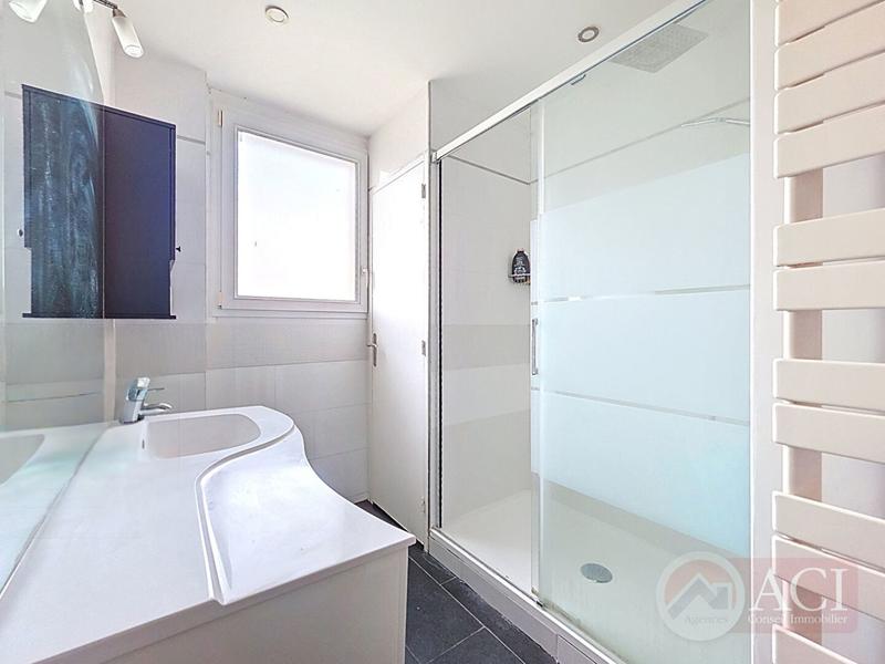 Appartement - 84 m² - 4 pièces