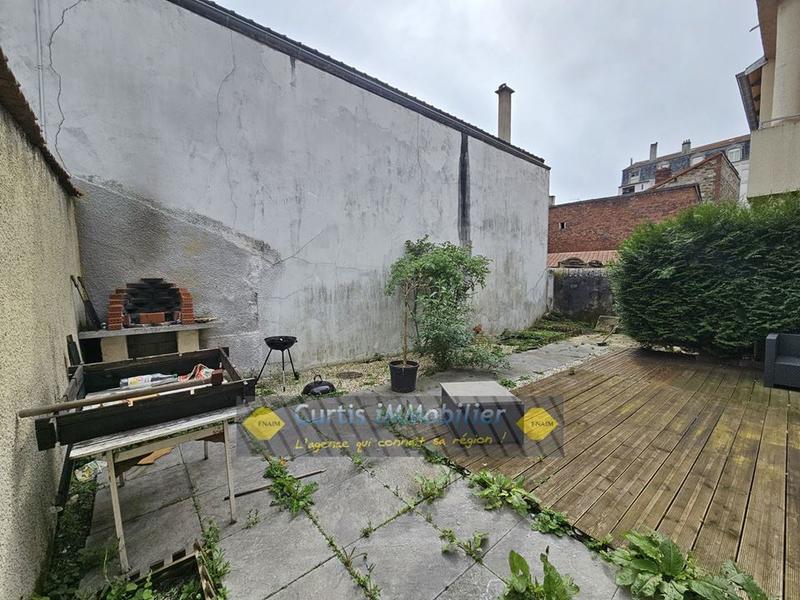 Immeuble - 231 m² - 5 pièces