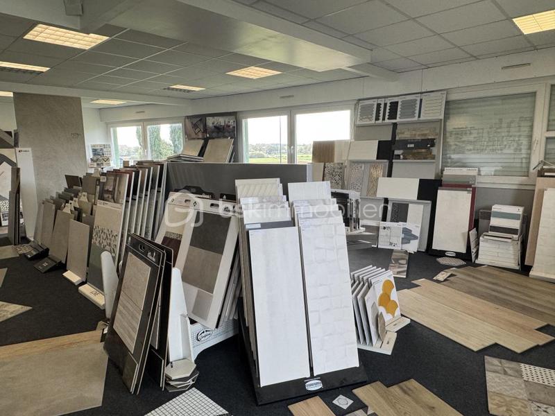 Entrepôt - 540 m² - 3 pièces