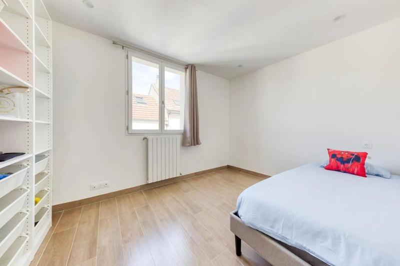 Maison - 190 m² - 8 pièces