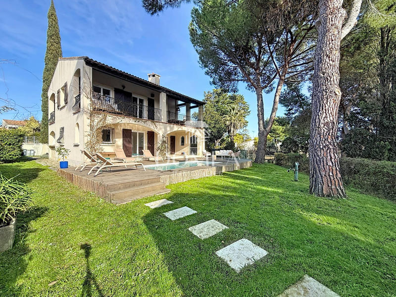 Maison - 155 m² - 5 pièces