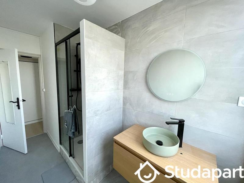 Chambre - 10 m² - 1 pièce