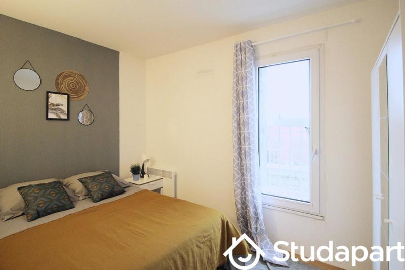 Chambre - 10 m² - 1 pièce