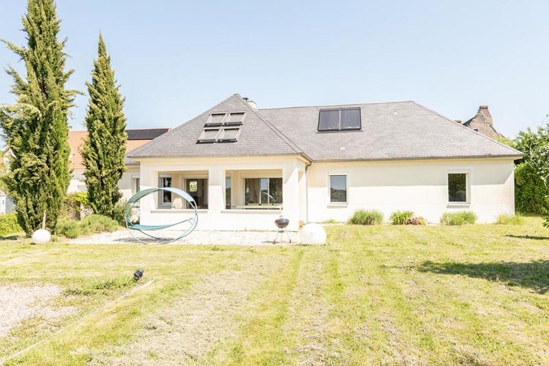 Maison - 147 m² - 6 pièces