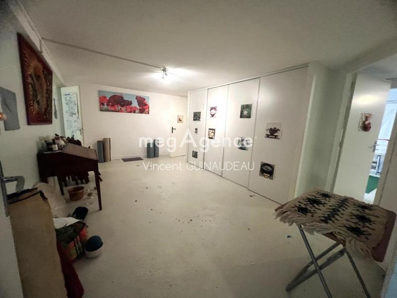 Maison - 220 m² - 11 pièces